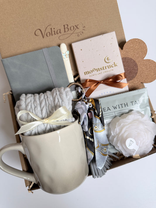 Mother’s Day Gift Box – Self Care & Cozy Essentials Set for Mom